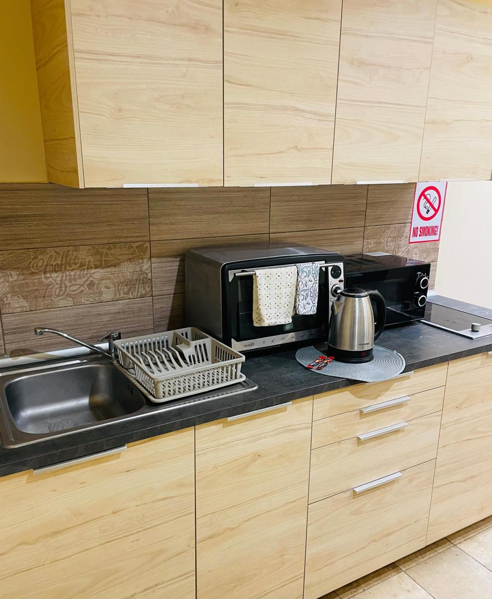 Downtown Apartments With Shared Kitchen Gyor Luaran gambar