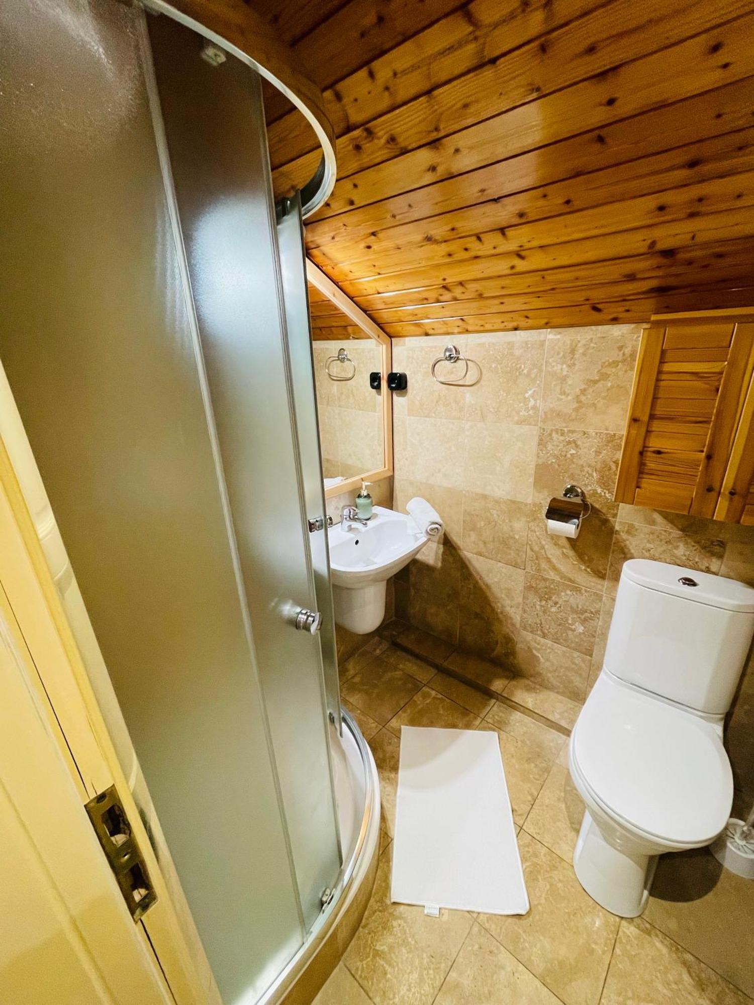 Downtown Apartments With Shared Kitchen Gyor Luaran gambar