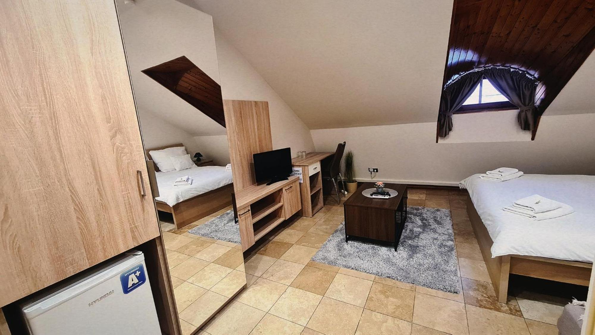 Downtown Apartments With Shared Kitchen Gyor Luaran gambar