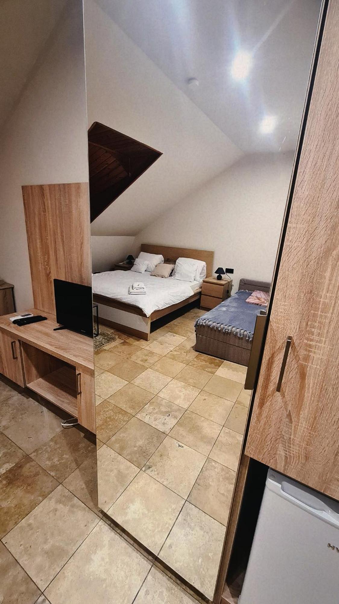 Downtown Apartments With Shared Kitchen Gyor Luaran gambar